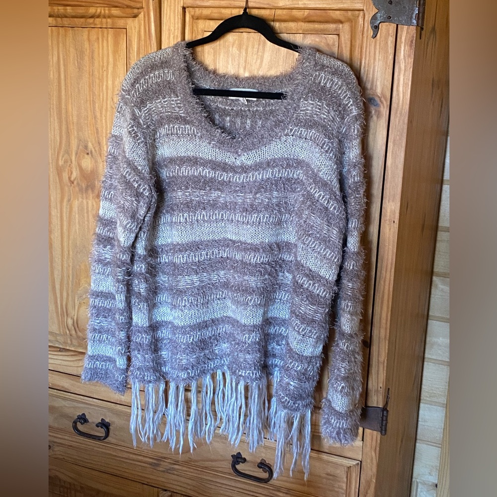 Knox Rose tan sweater with fringe, XXL